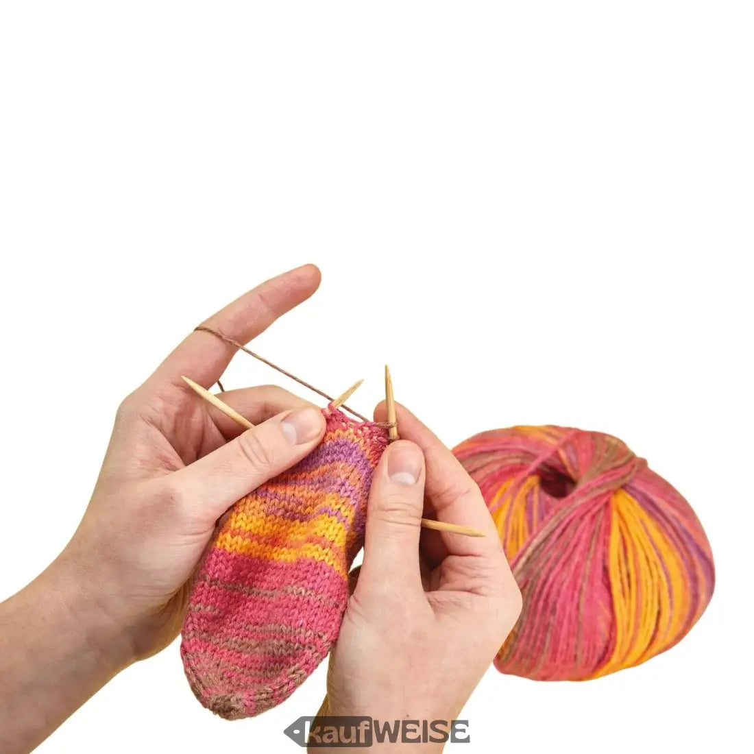 Knitting a cozy sock with addi Crasy Trio Bamboo Rundstricknadeln im Einsatz