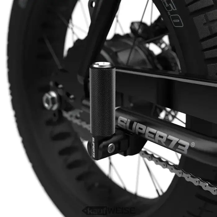 Schwarze Fahrradfußrasten mit strukturierter Oberfläche für Super73 Klappbare Fußrasten